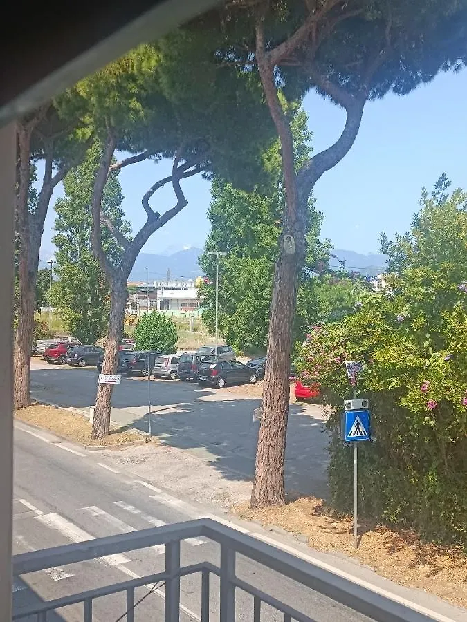 Apartment Appartamento Vale Viareggio Italy